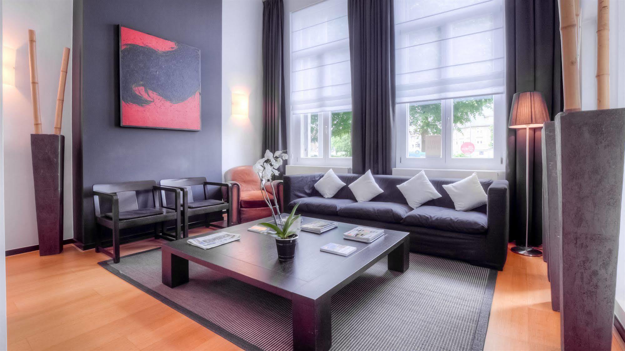 Hotel St James Mons Dış mekan fotoğraf